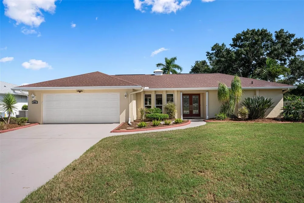 1011 PINE FOREST COURT Venice, FL 34293