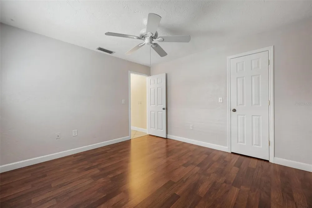 1011 PINE FOREST COURT Venice, FL 34293