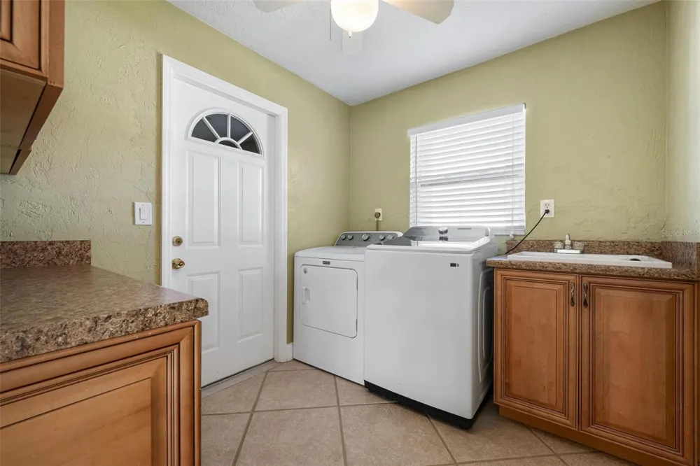 1011 PINE FOREST COURT Venice, FL 34293