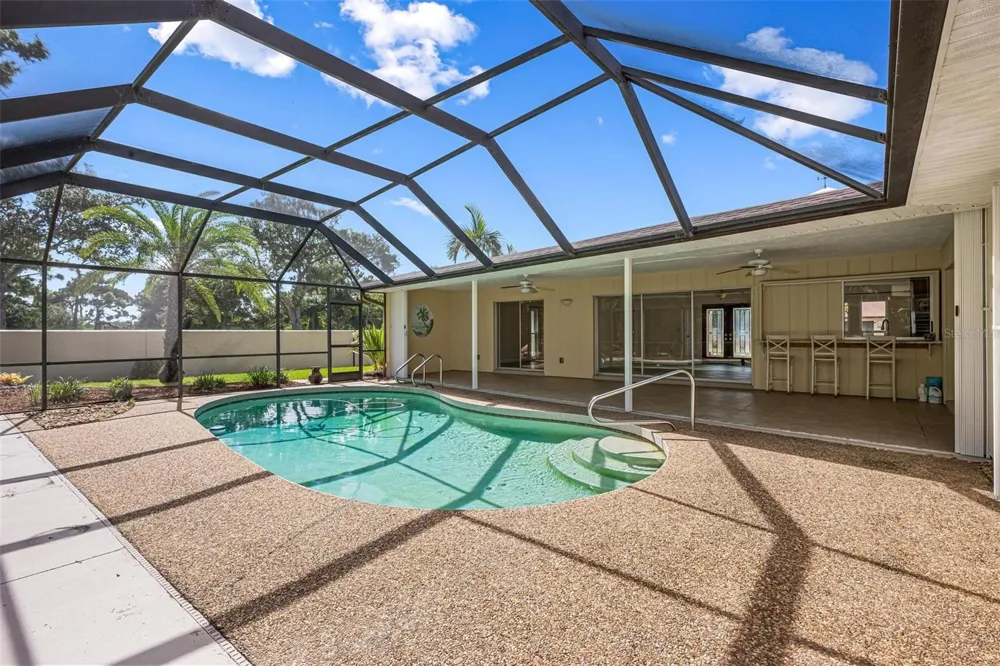 1011 PINE FOREST COURT Venice, FL 34293
