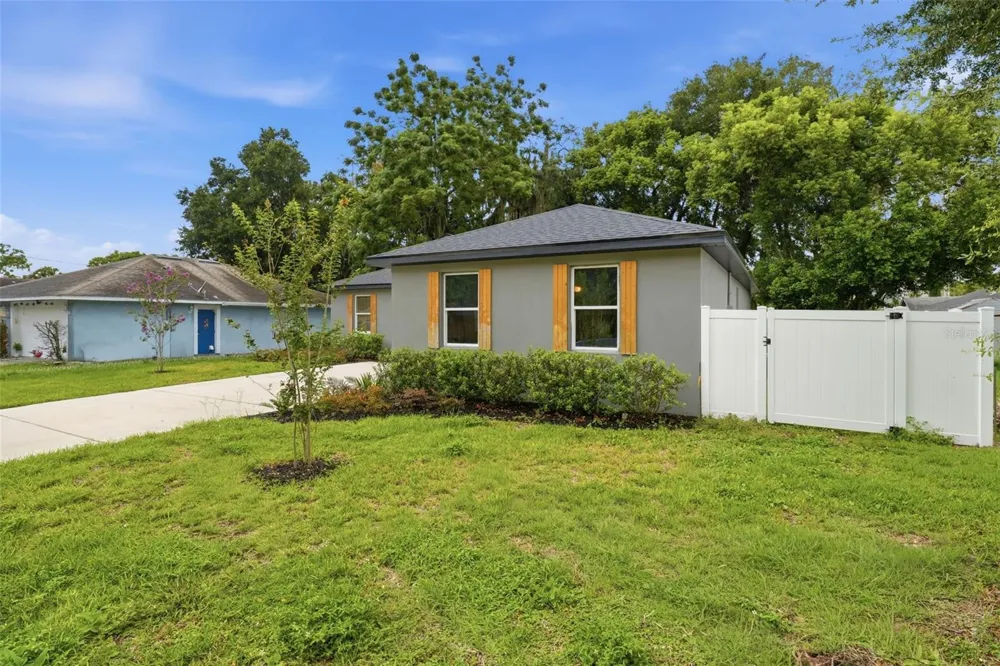 1046 WILLIAMS STREET Altamonte Springs, FL 32701