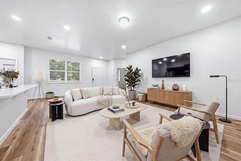 1046 WILLIAMS STREET Altamonte Springs, FL 32701