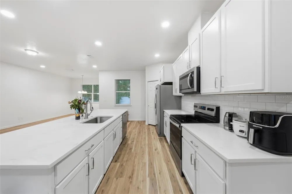 1046 WILLIAMS STREET Altamonte Springs, FL 32701