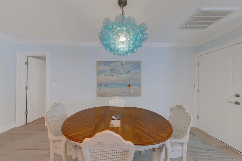 196 OVERBROOK DRIVE E Largo, FL 33770