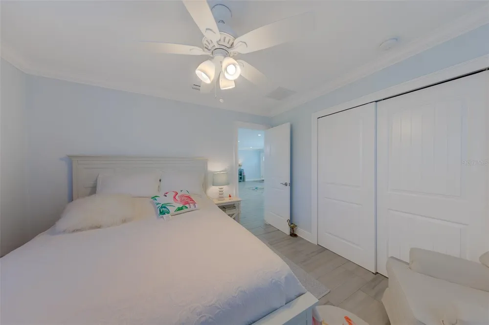 196 OVERBROOK DRIVE E Largo, FL 33770