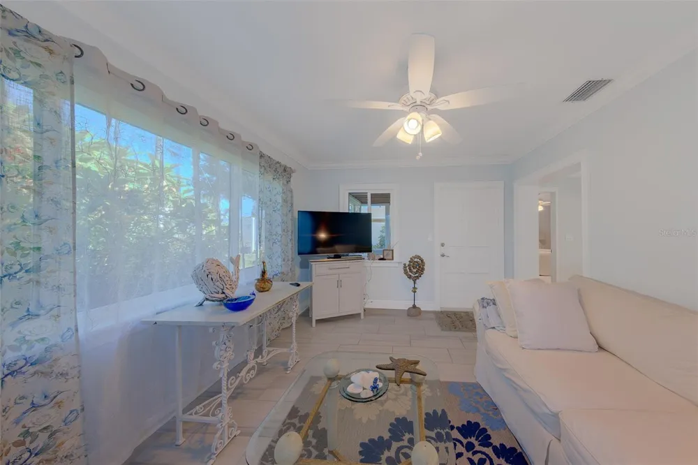 196 OVERBROOK DRIVE E Largo, FL 33770