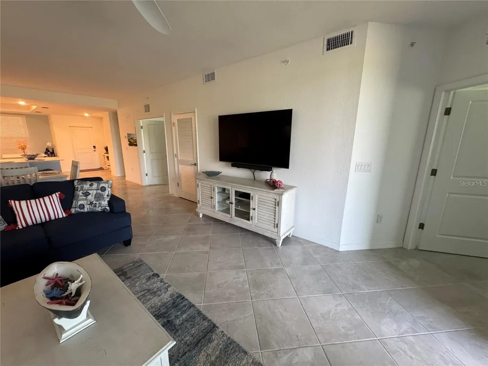 12390 WELLEN GOLF STREET #101 Venice, FL 34293
