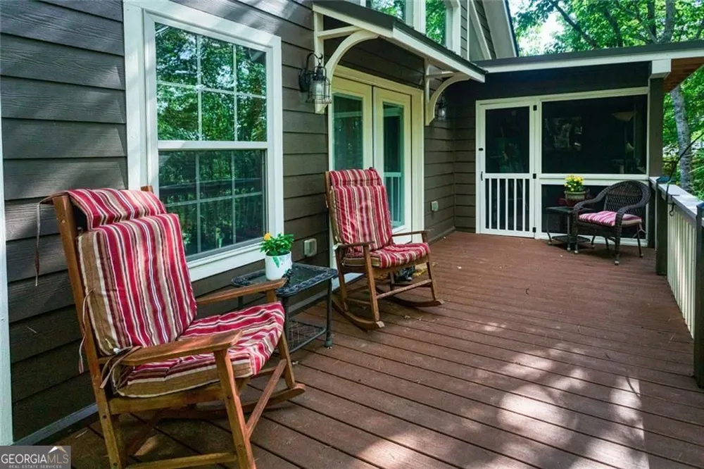 925 Zeppelin Strasse Helen, GA 30545