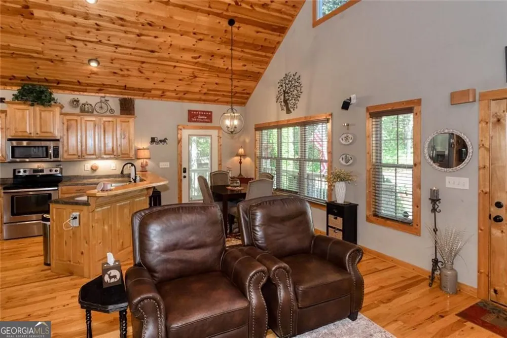 925 Zeppelin Strasse Helen, GA 30545