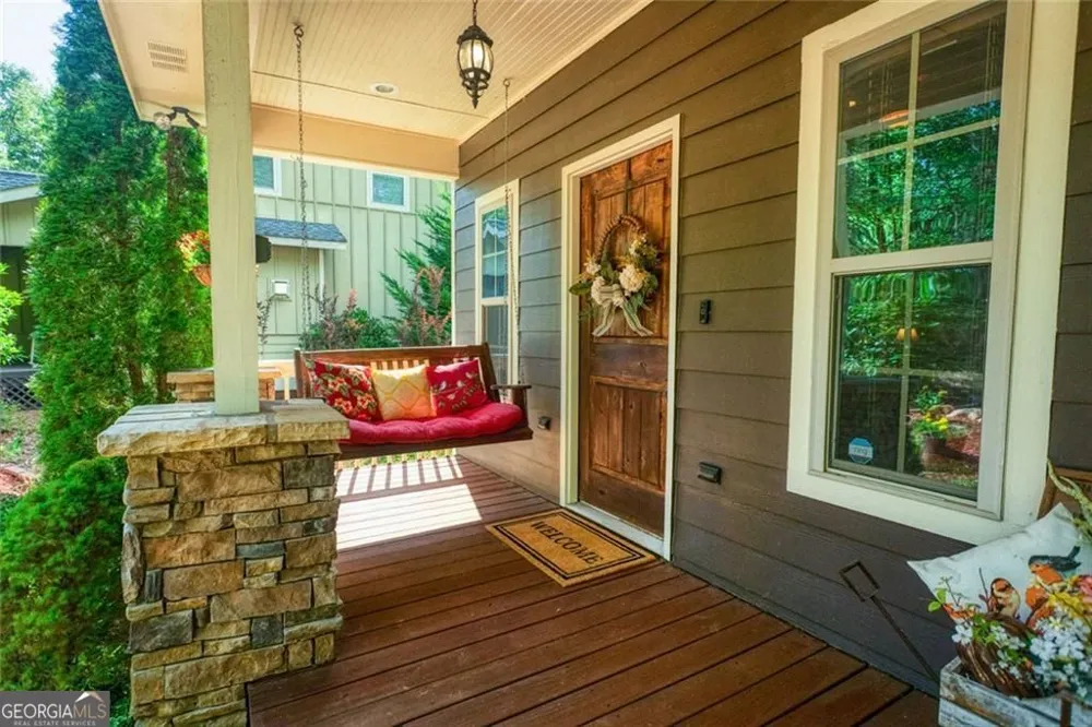 925 Zeppelin Strasse Helen, GA 30545