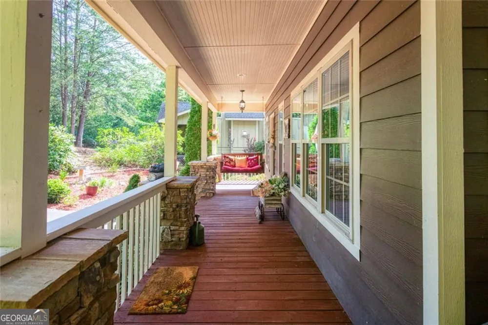 925 Zeppelin Strasse Helen, GA 30545