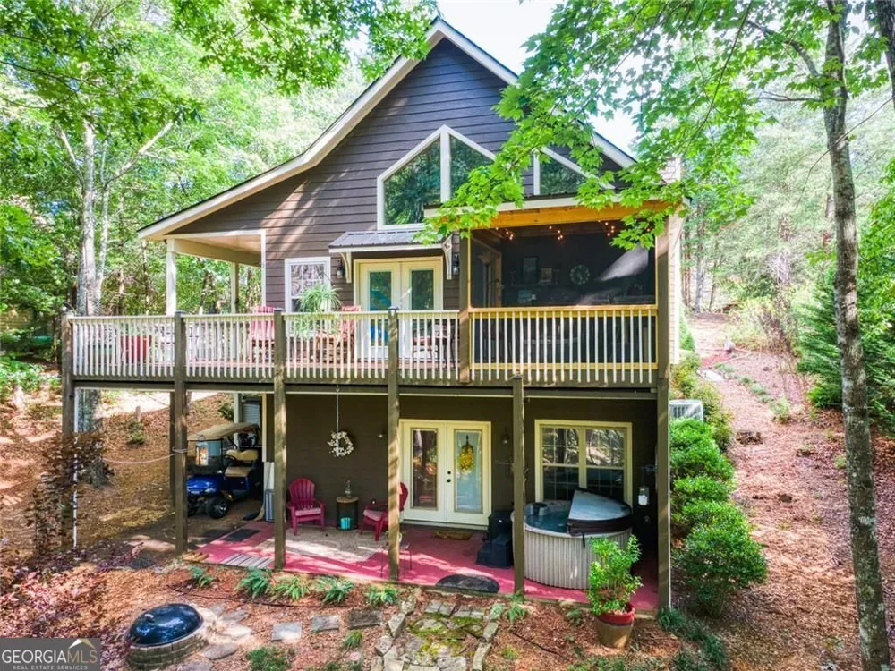 925 Zeppelin Strasse Helen, GA 30545