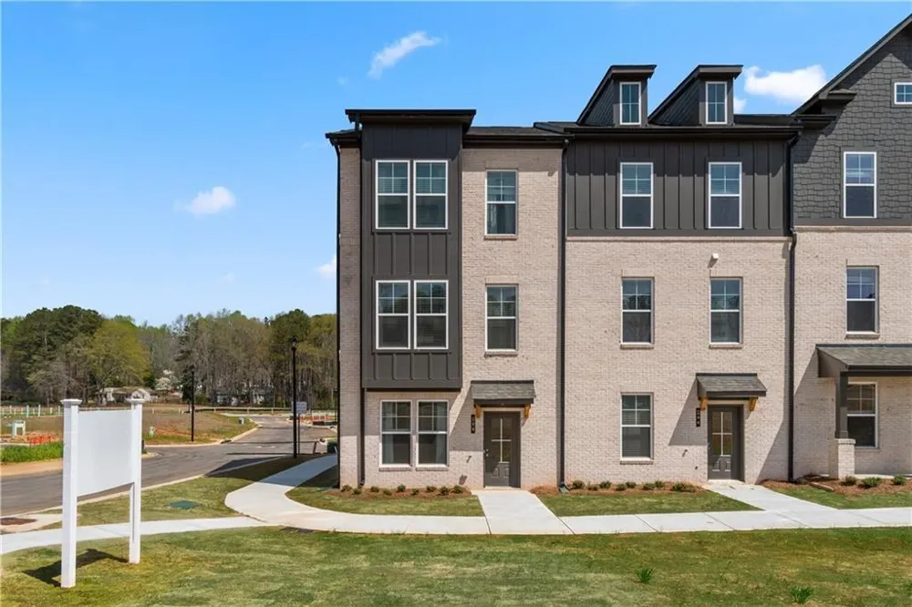 2802 Daybreak Lane Newnan, GA 30265