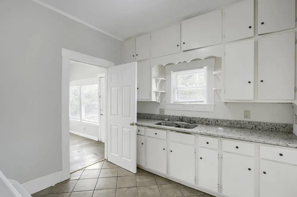 520 E Day Street Denison, TX 75021