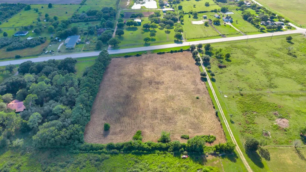 3217 State Highway 172 Ganado, TX 77962
