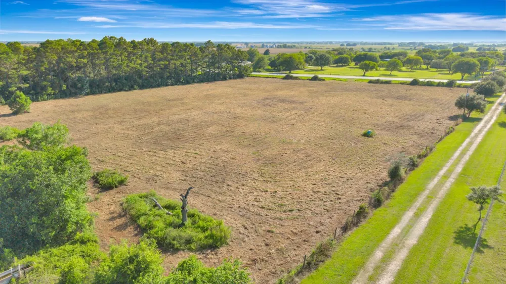3217 State Highway 172 Ganado, TX 77962