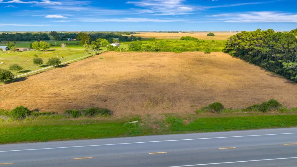 3217 State Highway 172 Ganado, TX 77962