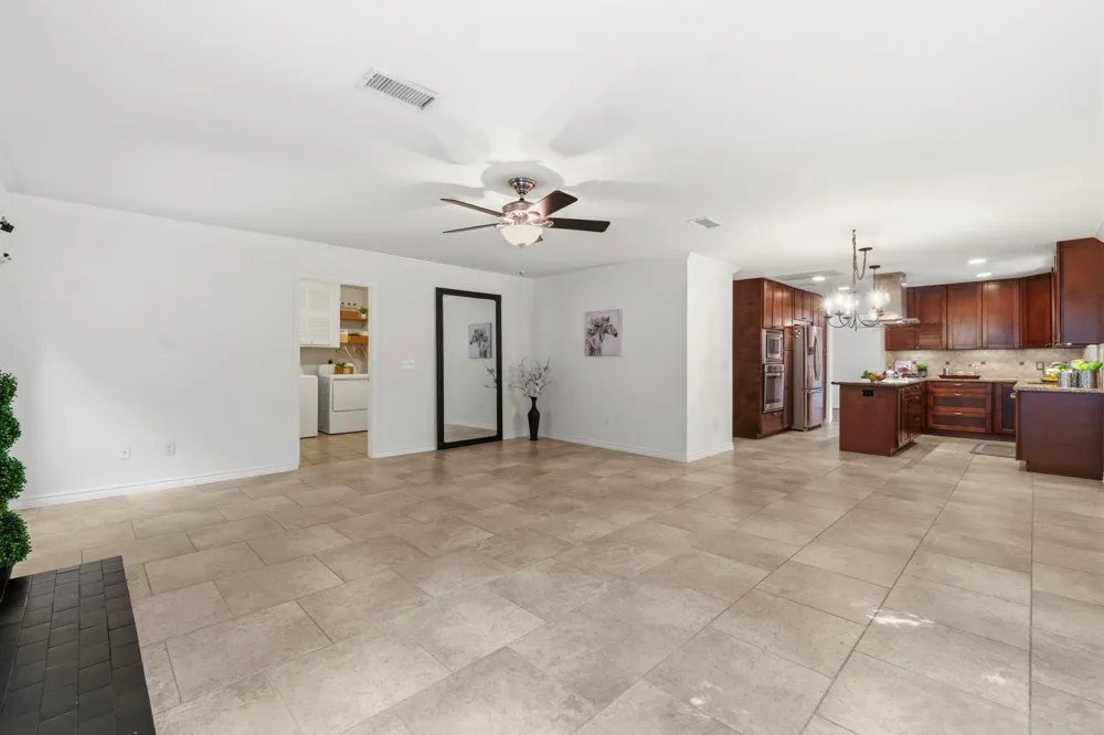 11 Thorn Berry Place The Woodlands, TX 77381