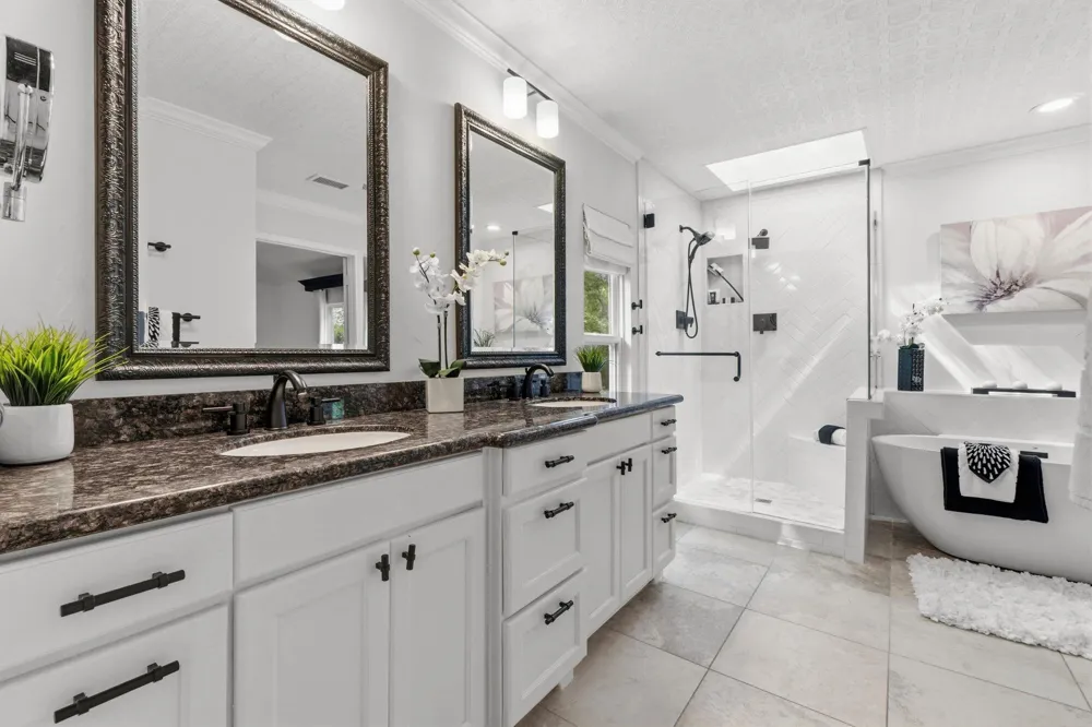 11 Thorn Berry Place The Woodlands, TX 77381