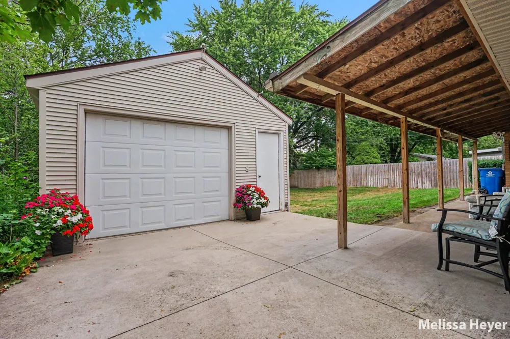 1121 Park Avenue Grand Haven, MI 49417