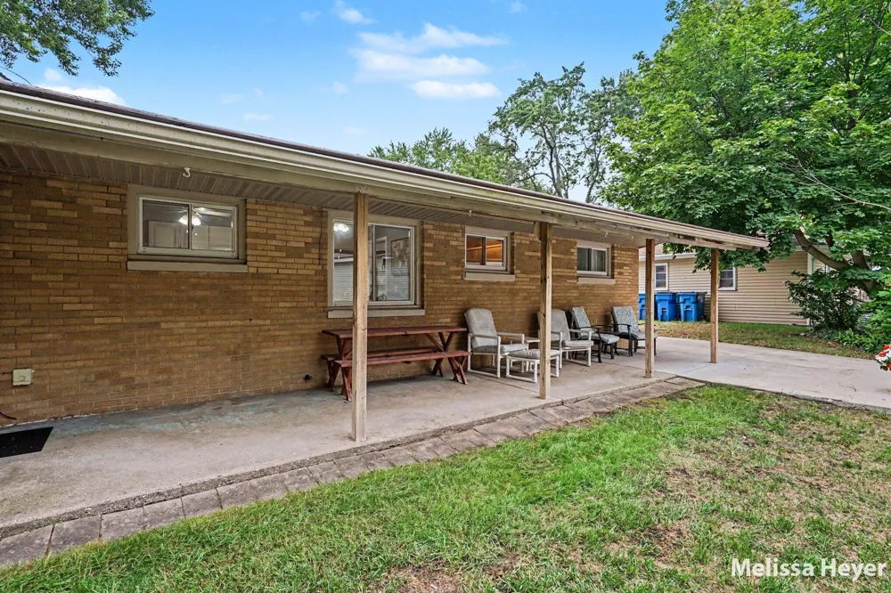 1121 Park Avenue Grand Haven, MI 49417
