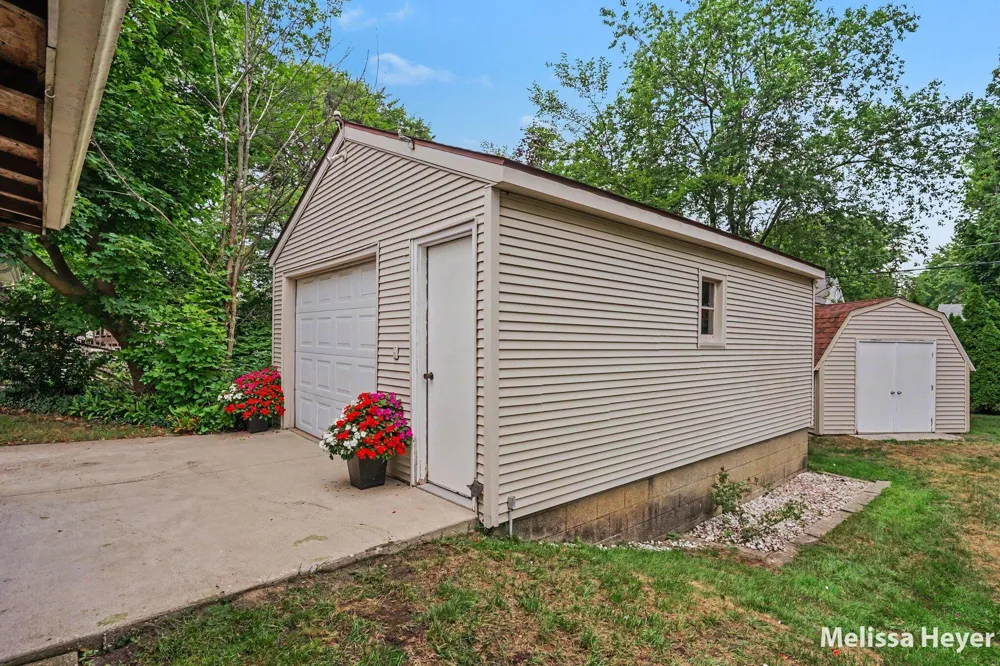 1121 Park Avenue Grand Haven, MI 49417