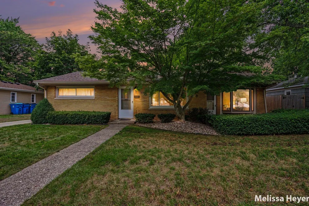 1121 Park Avenue Grand Haven, MI 49417