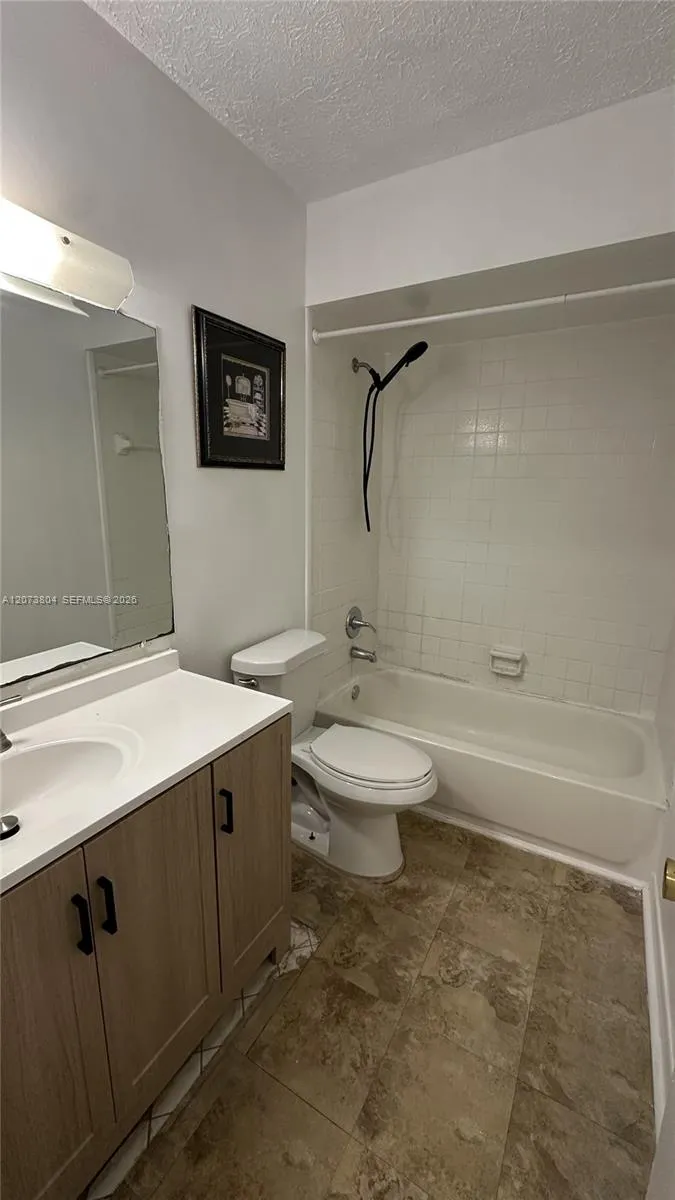 408 NE 18th Ave #4 Homestead, FL 33033