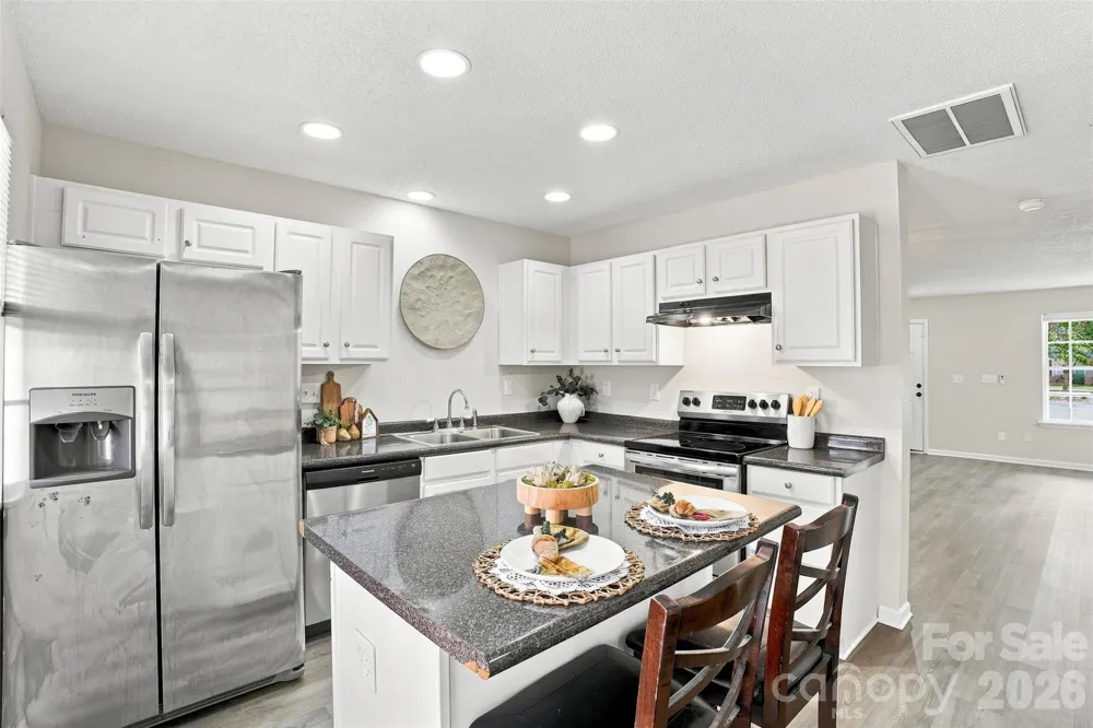 6766 Cypress Tree Lane Charlotte, NC 28215