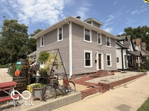 462 E Jefferson Street