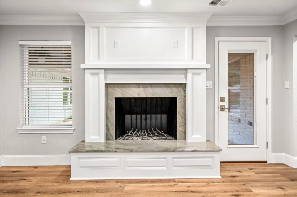 9916 Sandalwood Drive Woodway, TX 76712