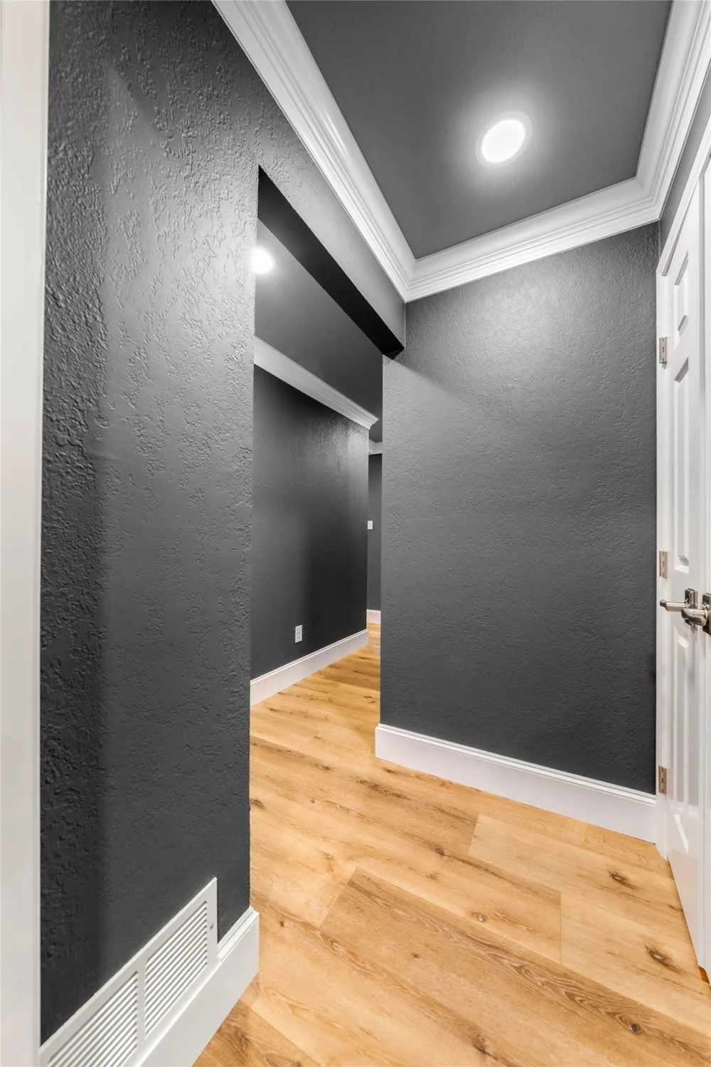 9916 Sandalwood Drive Woodway, TX 76712