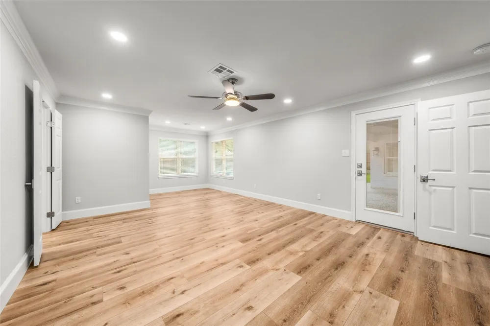 9916 Sandalwood Drive Woodway, TX 76712