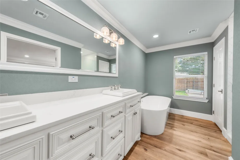 9916 Sandalwood Drive Woodway, TX 76712