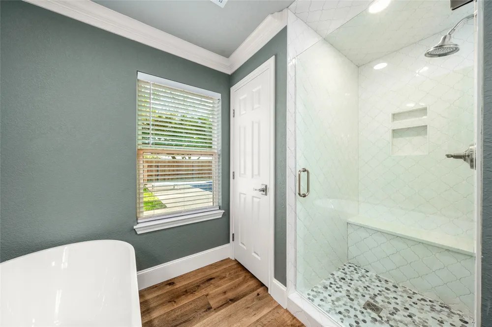 9916 Sandalwood Drive Woodway, TX 76712