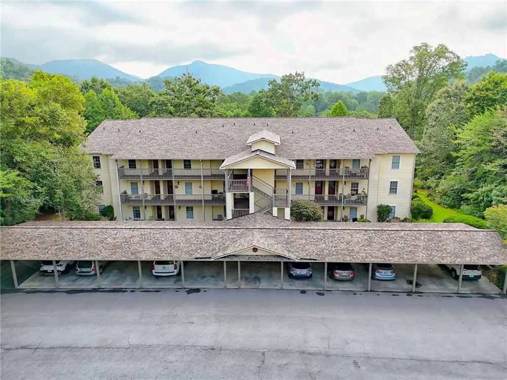300 Ginger Creek Lane Clayton, GA 30525