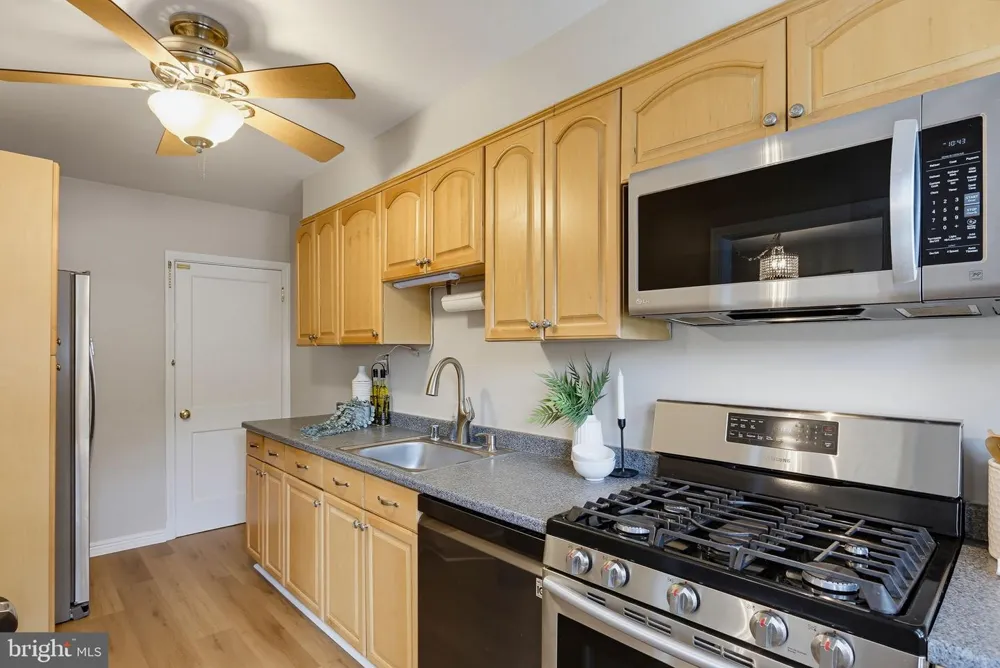 332 SMALL COURT Baltimore, MD 21228