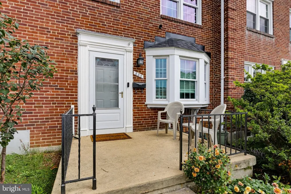 332 SMALL COURT Baltimore, MD 21228