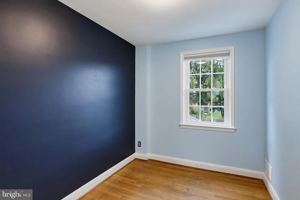 332 SMALL COURT Baltimore, MD 21228