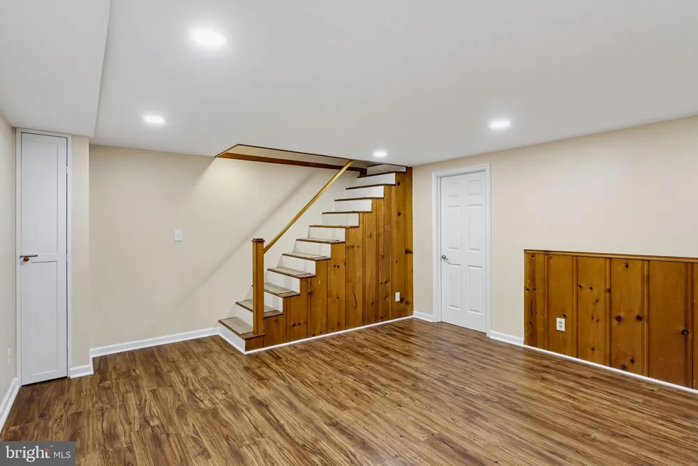332 SMALL COURT Baltimore, MD 21228