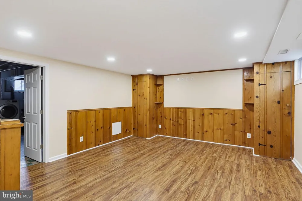 332 SMALL COURT Baltimore, MD 21228