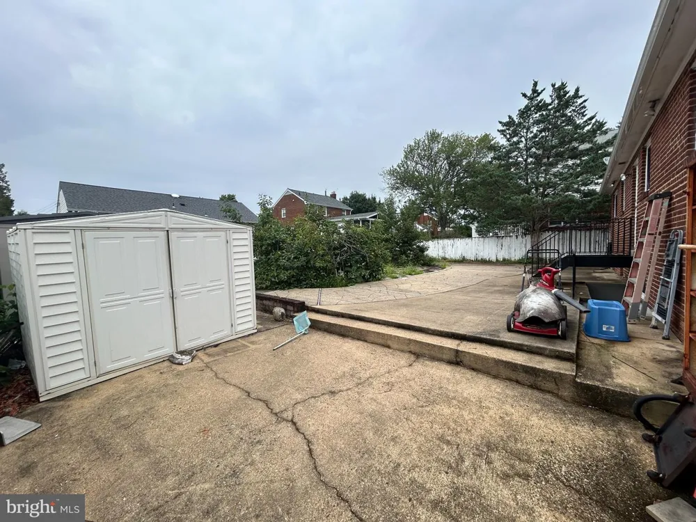 5907 2ND STREET S Arlington, VA 22204