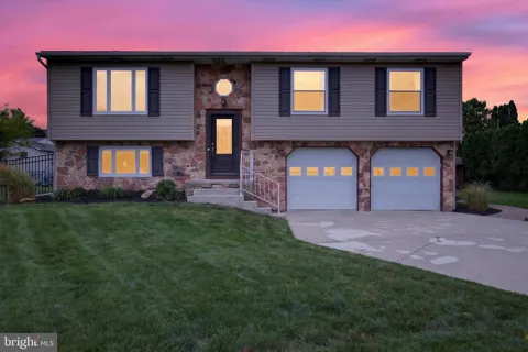 4309 VERMONT COURT