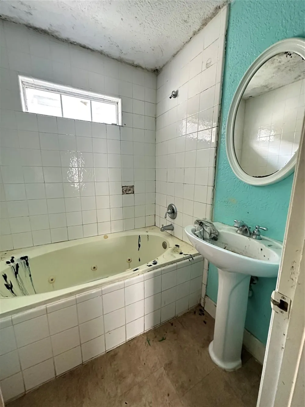 2912 Gregg Street Houston, TX 77026