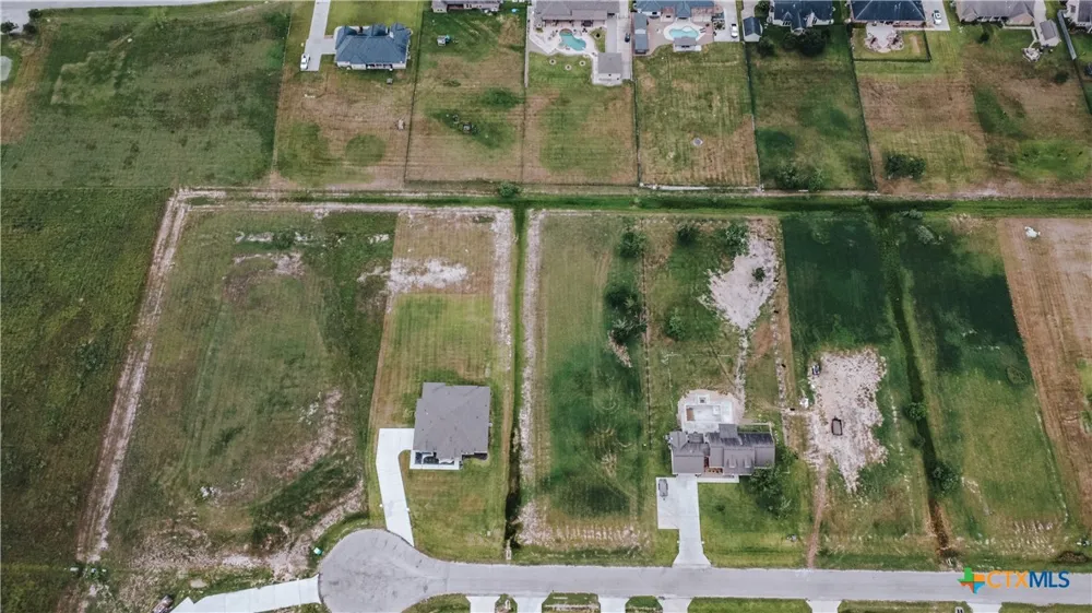 664 Dayspring Victoria, TX 77904