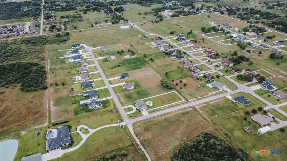 664 Dayspring Victoria, TX 77904