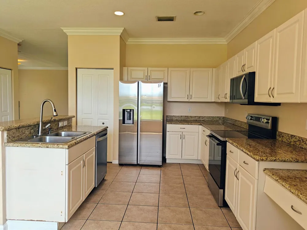 624 Garden Cress Trail Royal Palm Beach, FL 33411