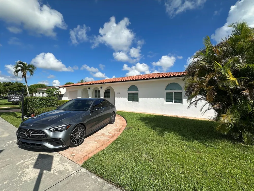 9461 SW 62nd St Miami, FL 33173