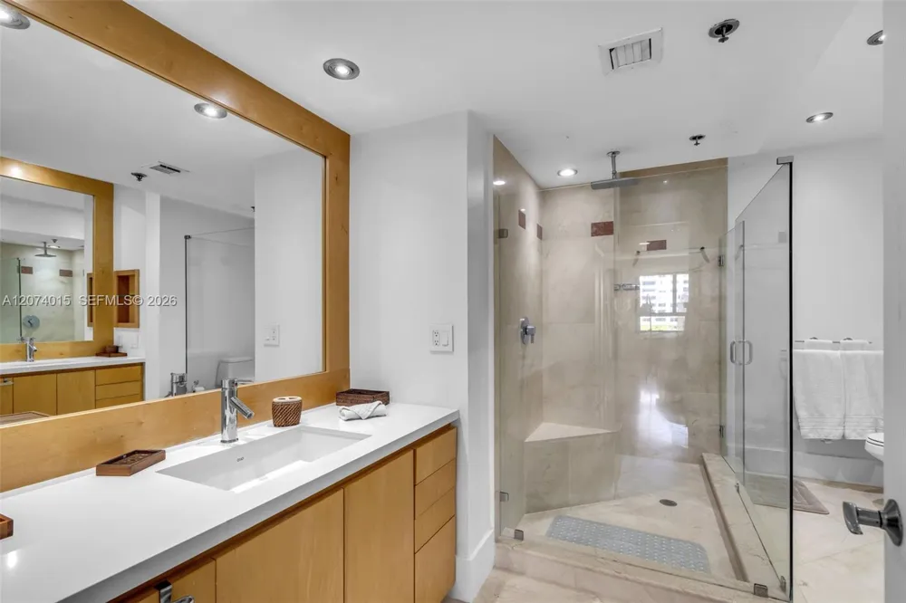 251 Crandon Blvd #431 Key Biscayne, FL 33149