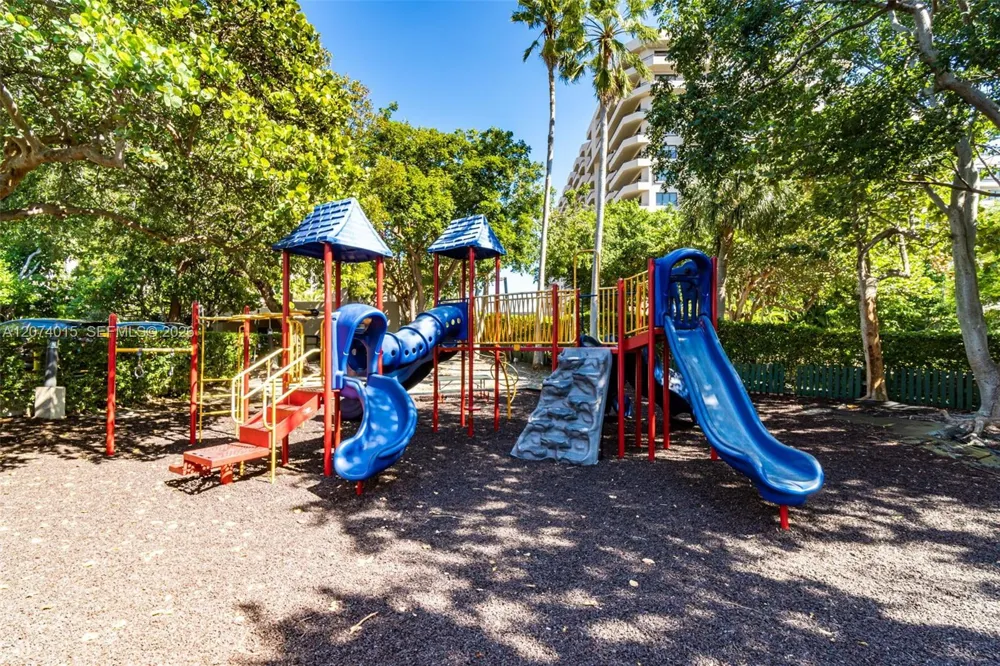 251 Crandon Blvd #431 Key Biscayne, FL 33149